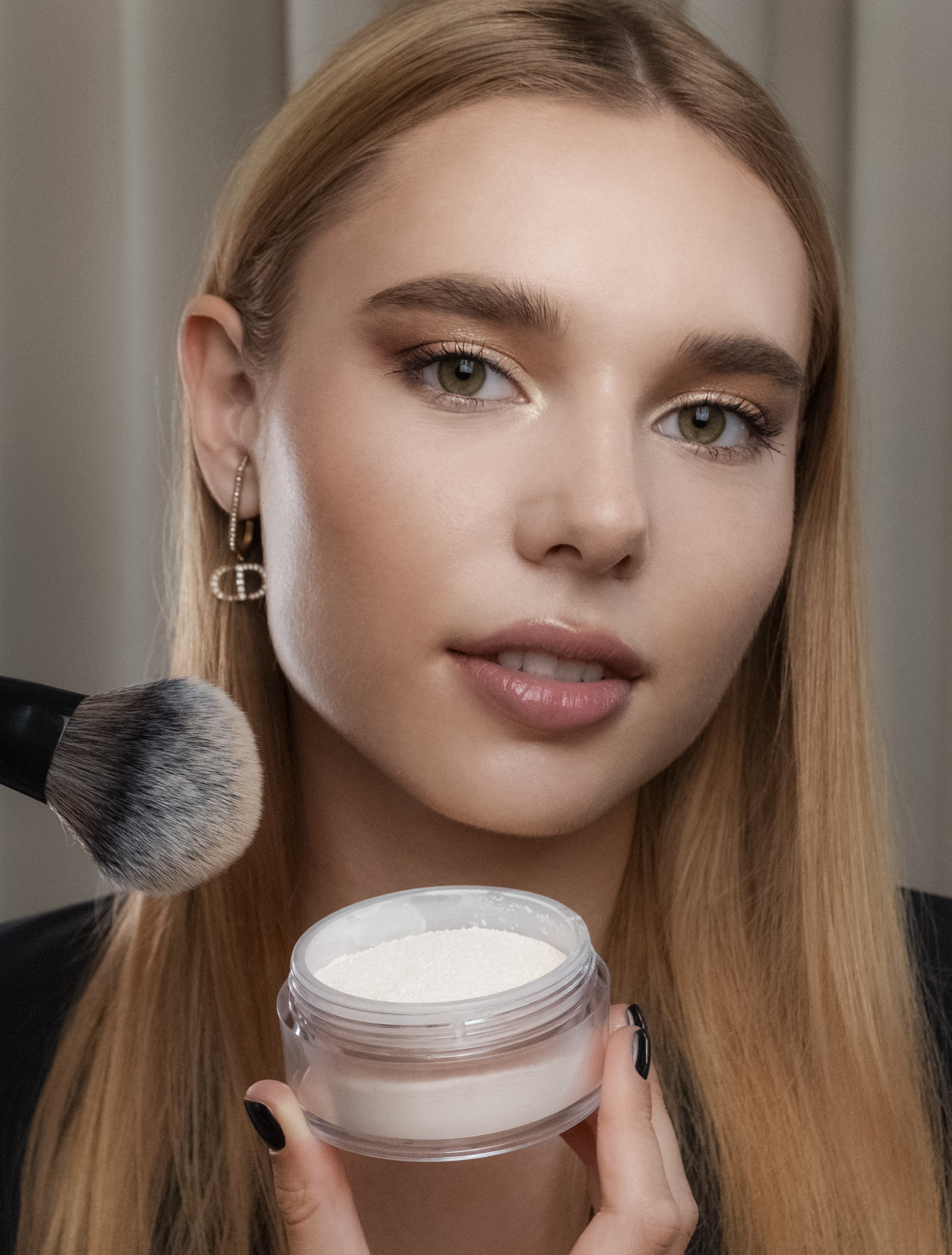 Agag Powder – Sypki Puder Transparentny