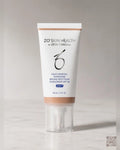 Zdjęcie wygenerowane przy użyciu AI · ZO Skin Health Daily Mineral SunShade SPF 30 Light 45 ml