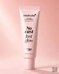 Zdjęcie wygenerowane przy użyciu AI · Medicube Collagen Glow Sunscreen Broad Spectrum SPF 50