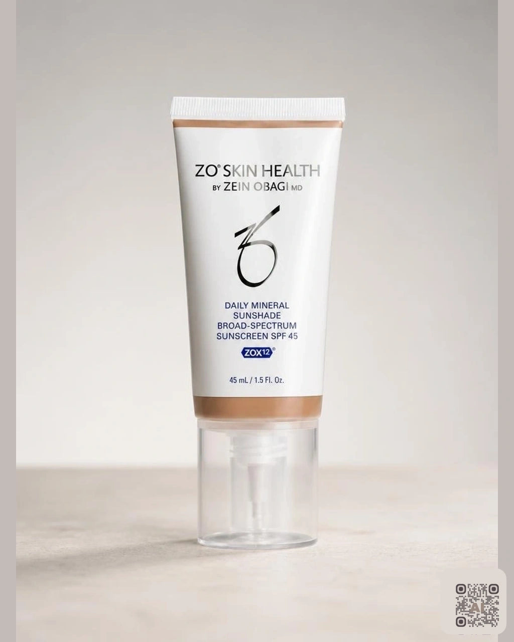 Zdjęcie wygenerowane przy użyciu AI · ZO Skin Health Daily Mineral SunShade SPF 30 Light-Medium 45 ml