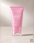 Zdjęcie wygenerowane przy użyciu AI · Medicube PDRN Collagen Gua Sha Neck Wrinkle Cream