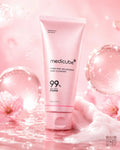 Zdjęcie wygenerowane przy użyciu AI · Medicube PDRN Pink Niacinamide Whip Cleanser