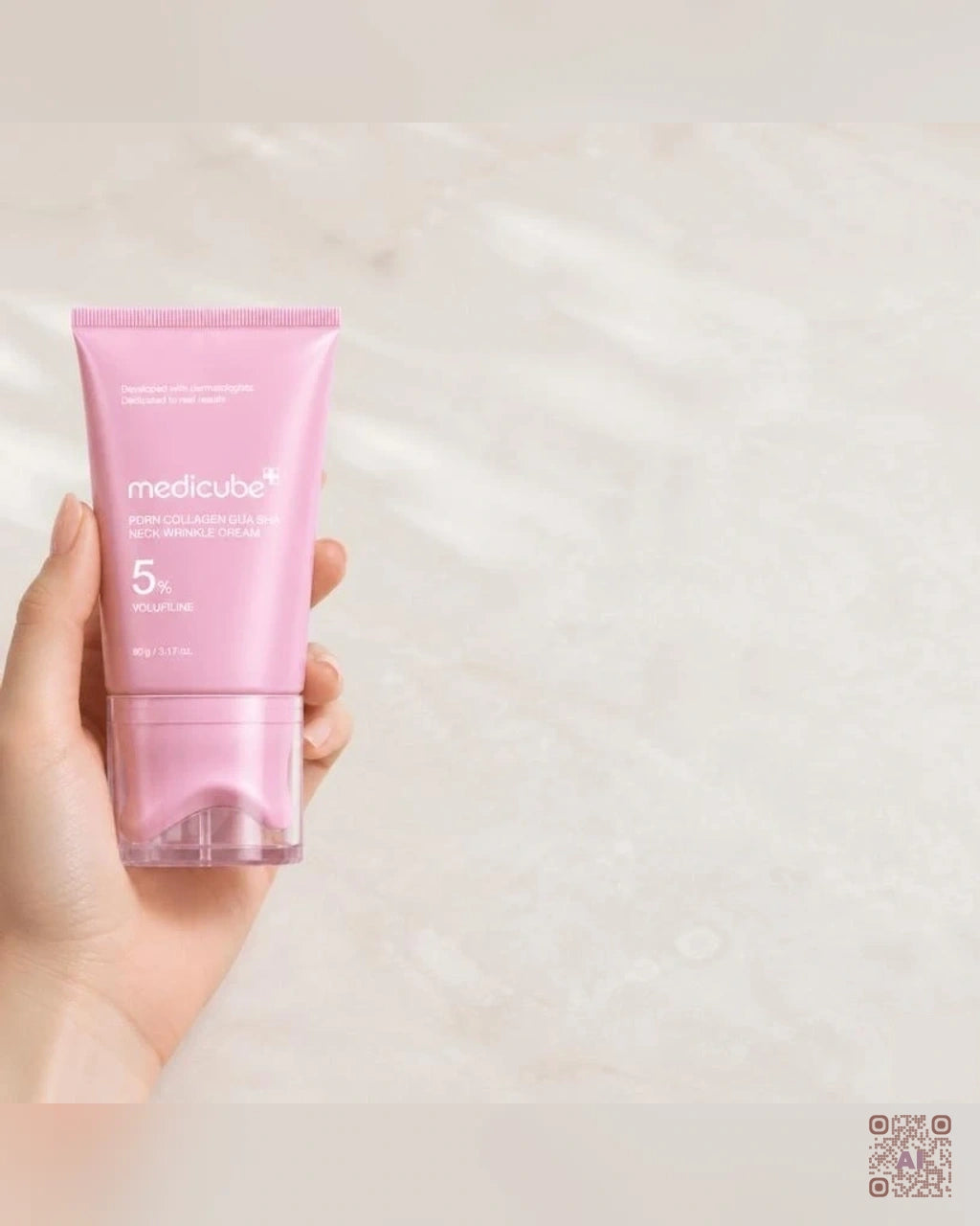 Zdjęcie wygenerowane przy użyciu AI · Medicube PDRN Collagen Gua Sha Neck Wrinkle Cream (3)