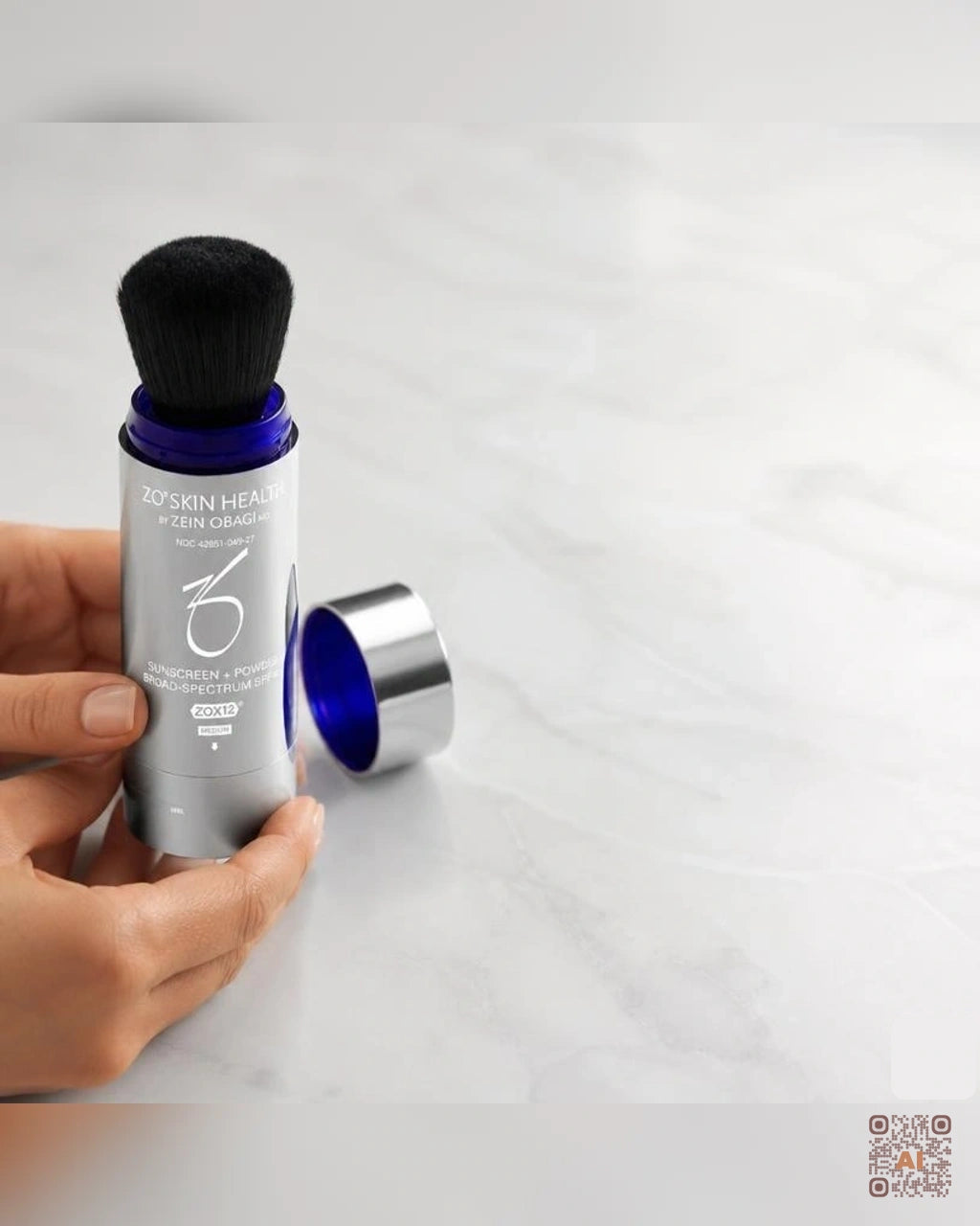 Zdjęcie wygenerowane przy użyciu AI · ZO Skin Health Puder mineralny z filtrem o szerokim spektrum ochrony SPF 30 3 g (3)