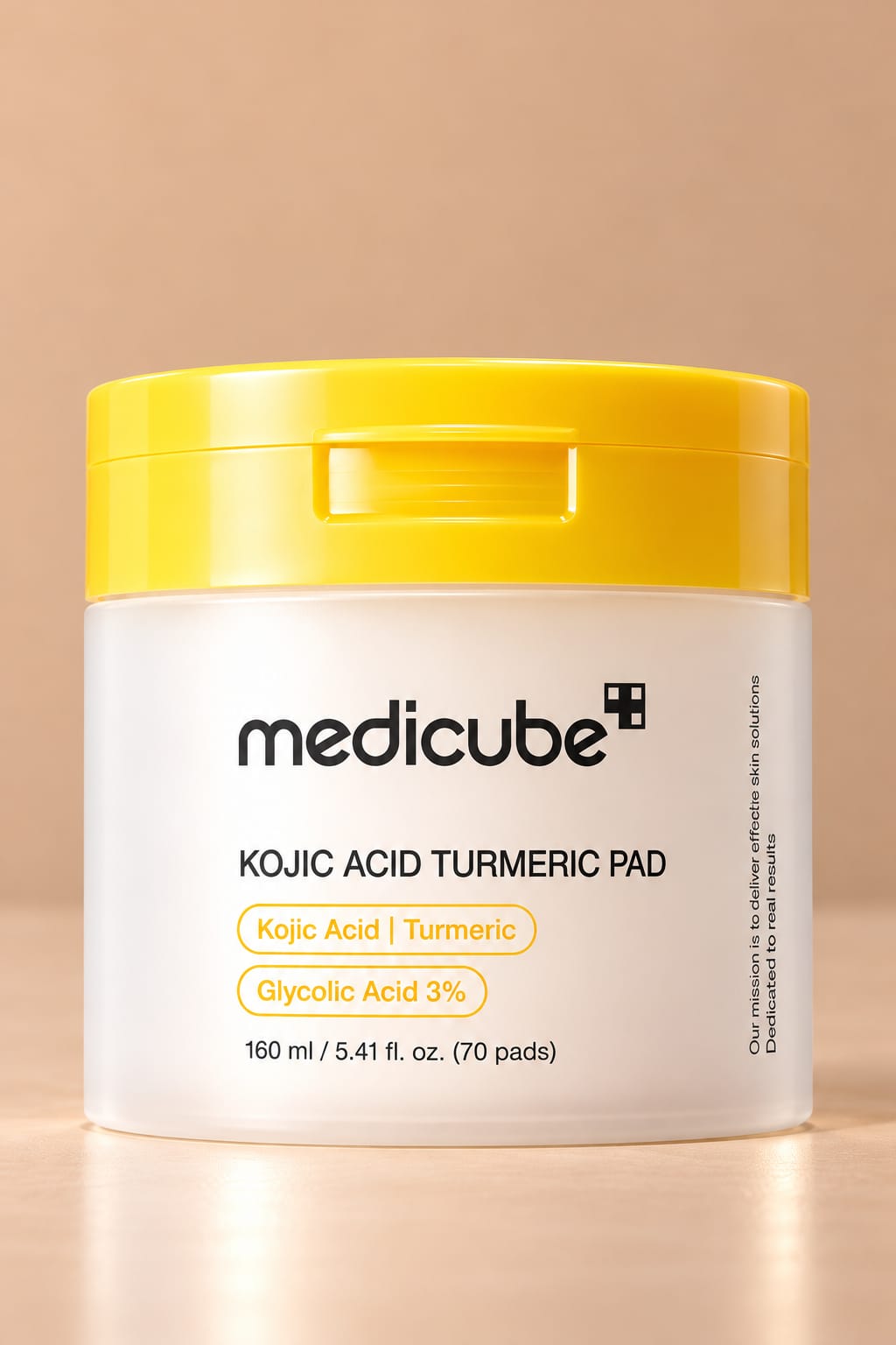 Medicube Kojic Acid Turmeric Pad – Rozjaśniające Płatki Tonizujące z Kwasem Kojowym i Kurkumą | 70 szt.